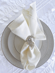 polyester napkins in ivory