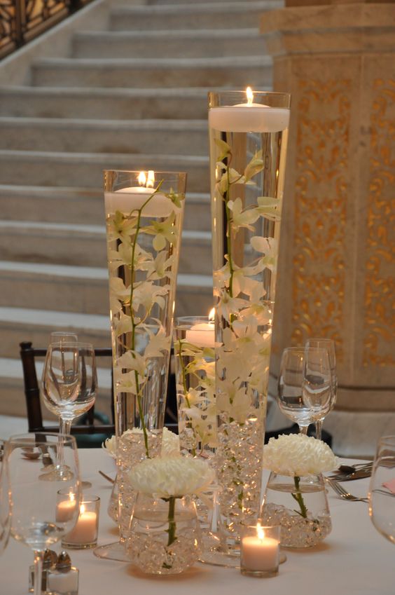 glass vase centerpiece 3